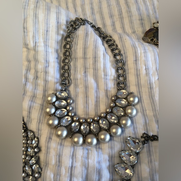 Assorted necklaces - Picture 15 of 16